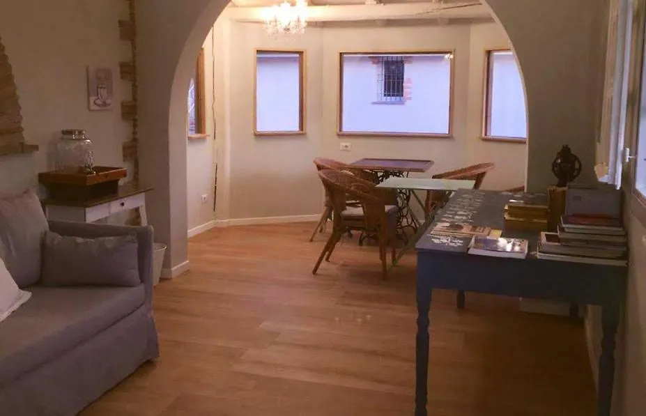 L'Albero Dei Gufi Bed & Breakfast Copparo Italy